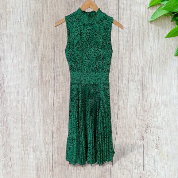 NANETTE LEPORE Women's Pleated Animal Print Smocked Mock Neck Midi Dress Green - Picture 12 of 12
